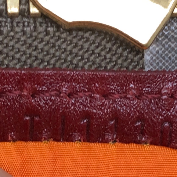 RARE. 🌺🌺 LIMITED  🌺🌺 Louis Vuitton Runway AVIATOR - Picture 14 of 16